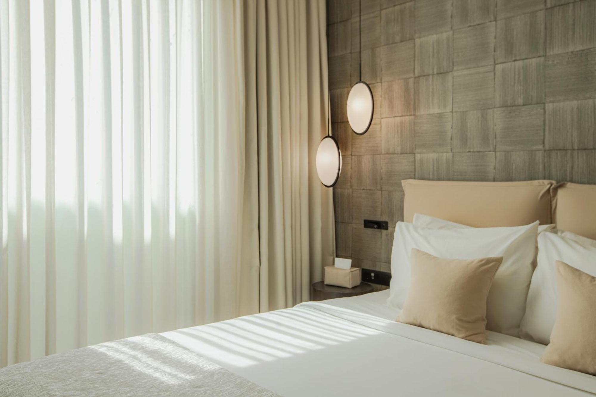 Premium Room,1584835566:JPEG